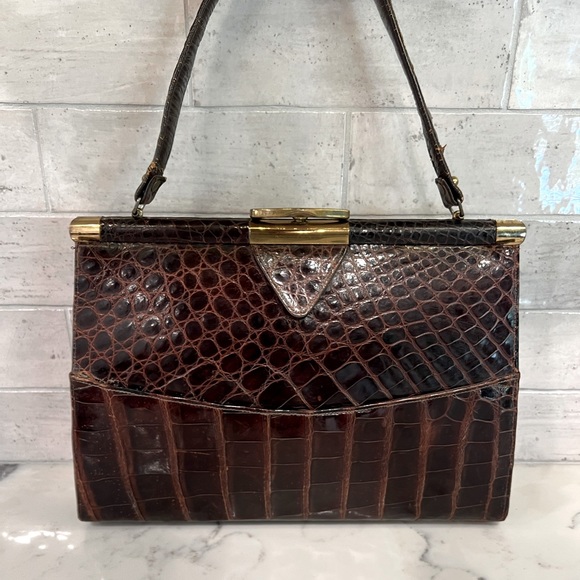 Genuine Alligator Handbag by Vassar 1950s-60s with Coin Purse Mirror - Picture 1 of 16